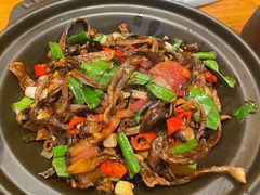 烟熏腊味炒鹿茸菇-云海肴·汽锅鸡·云南菜(苏州中心店)