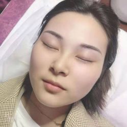 -莲姿娜·半永久纹眉皮肤管理