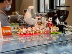 -Fridi Patisserie Cafe