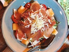 -SISTERS BAR RESTAURANT川意酒馆(嘉善老市H楼店)