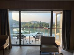 -上海佘山世茂艾美酒店