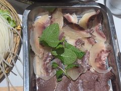 -王奋斗贵州酸汤牛肉火锅