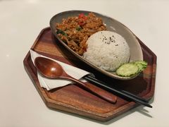 罗勒辣炒鸡肉饭-GOGO Plate(成都太古里店)