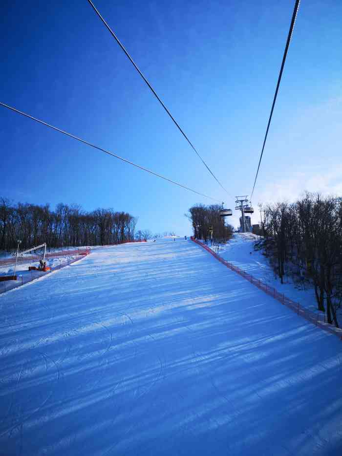 長春九臺廟香山滑雪有限公司