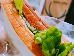 尼斯吞拿鱼三明治-瑞幸咖啡(丰盛町店)