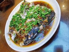 剁椒鱼头-古道村落(温汤店)