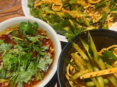 -万记麻辣烫国展总店