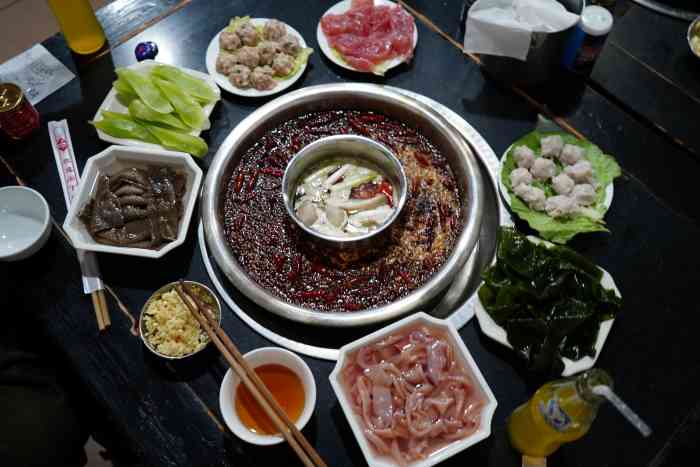 夜福火锅(临江门店)-"味道确实不错.又麻又辣,很少吃到这么麻的.