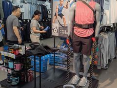 -迪卡侬(西三旗店)