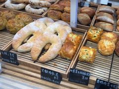 -焙丽拾光(麦凯乐直营店)