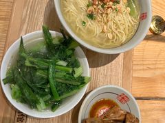 -呼啦面馆·头牌豌杂面(珠江国际B区店)