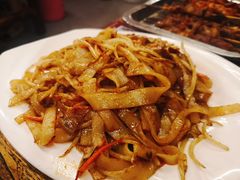 干炒河粉-大胡子海鲜·天津菜·砂锅烧烤(五大道创始店)