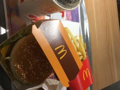 -麦当劳(百联西郊购物中心店)
