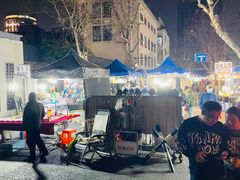 -吴山路夜市