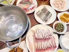 -正能量脆肉鲩火锅
