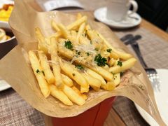 -玛格萝妮比萨屋(四平店)