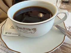 -Majestic Café