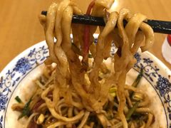 -黑八私房老北京炸酱面