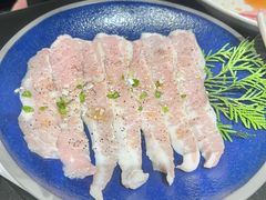 -山川小町·极番烧肉(新地假日广场店)