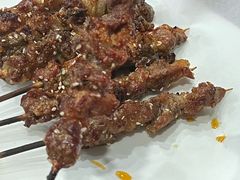 -巴汗羊肉串烧烤店