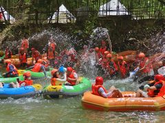 -雅鲁激流探险漂流