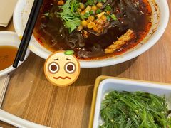 嗖嗖酸辣粉-甲乙饼·手工牛肉饼(东方广场店)