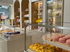 面包甜点陈列柜-好利来(七宝领展广场店)