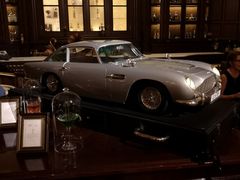 -LONG BAR 廊吧(外滩华尔道夫酒店)