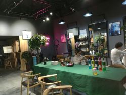 -MOVAN  HAIR莫凡匠人发型屋