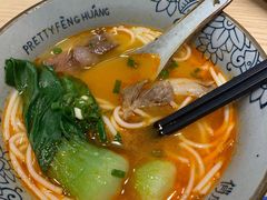 -俏凤凰(美林M·LIVE天地东座店)