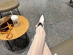 -星巴克臻选(郑州中原万达店)