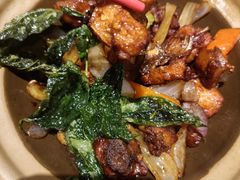 捞叶爆炒文昌鸡-南海渔家•海鲜•正宗海南菜(海棠湾店)