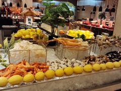 -广州万富希尔顿酒店·感趣自助餐厅·金秋蟹宴生蚝海鲜刺身
