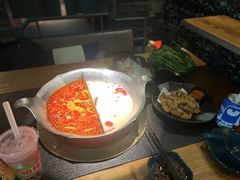 -湊湊火锅·茶憩(南京东路悦荟店)