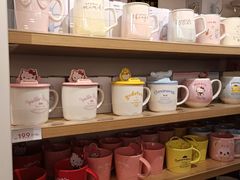 -名创优品(北京新中关购物中心地铁层店)