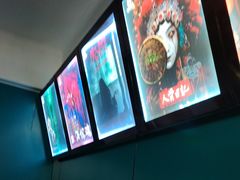-荒岛实景沉浸密室(江汉路1店)