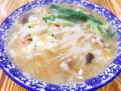 三鲜粉-邱芳粉店(迎宾大道旗舰店)