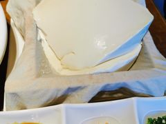 一块豆腐-95号酱骨·一块豆腐(展春园西路店)