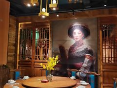 包厢-老滇山寨•云南特色菜•地方菜•民族风情歌舞表演(金碧店)