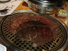 -唯成•韩国炭火烤肉 유성고기