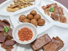 -香山湖家家宴(中山陵店)