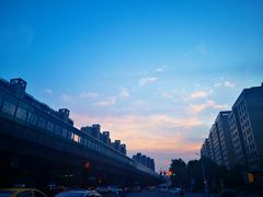 -南京眼步行桥