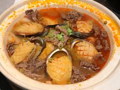 酸汤白贝煮肥牛-小炳胜(卓悦中心店)