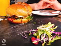 芝士汉堡-HIGH FIVE哈福手工汉堡(桂林路店)