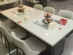 -海底捞火锅(凤凰广场店)