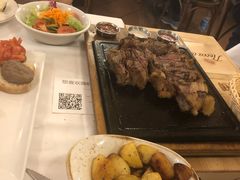 -奥斯特牛排馆(美第奇宫店)