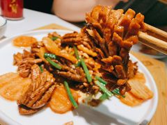 爆炒腰花-闫府私房菜·百年鲁菜(恒隆店)
