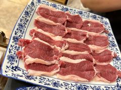 手切鲜羊上脑-磁器铜锅涮肉(交大东路店)