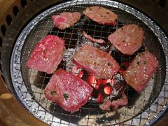 -山川小町·极番烧肉(新地假日广场店)