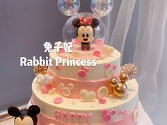 双层蛋糕-兔子妃私人定制蛋糕(城南花苑南区店)